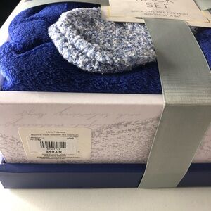 Plush Throw & Sock Set NWT. Blue Throw “50x”60. Sock One size Fits Most